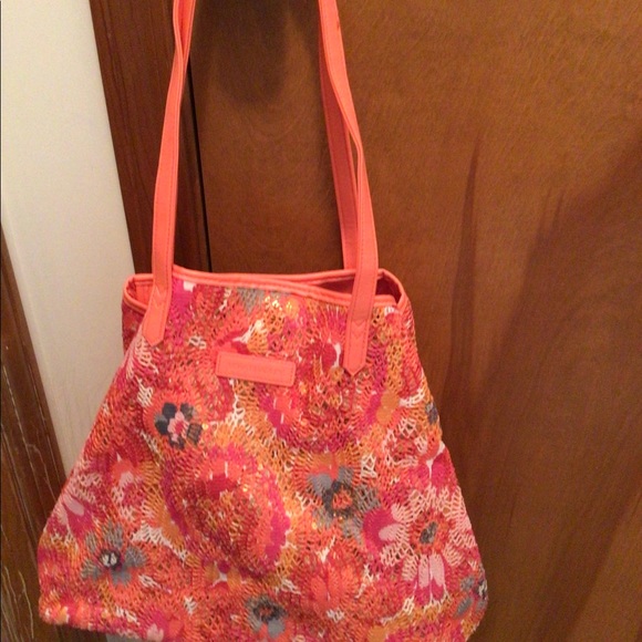 Vera Bradley Pretty Large Bag - Picture 1 of 3